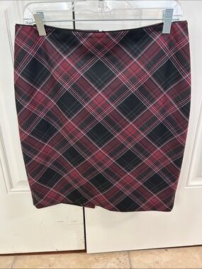 WHBM Plaid Pencil Skirt - Black and Burgundy